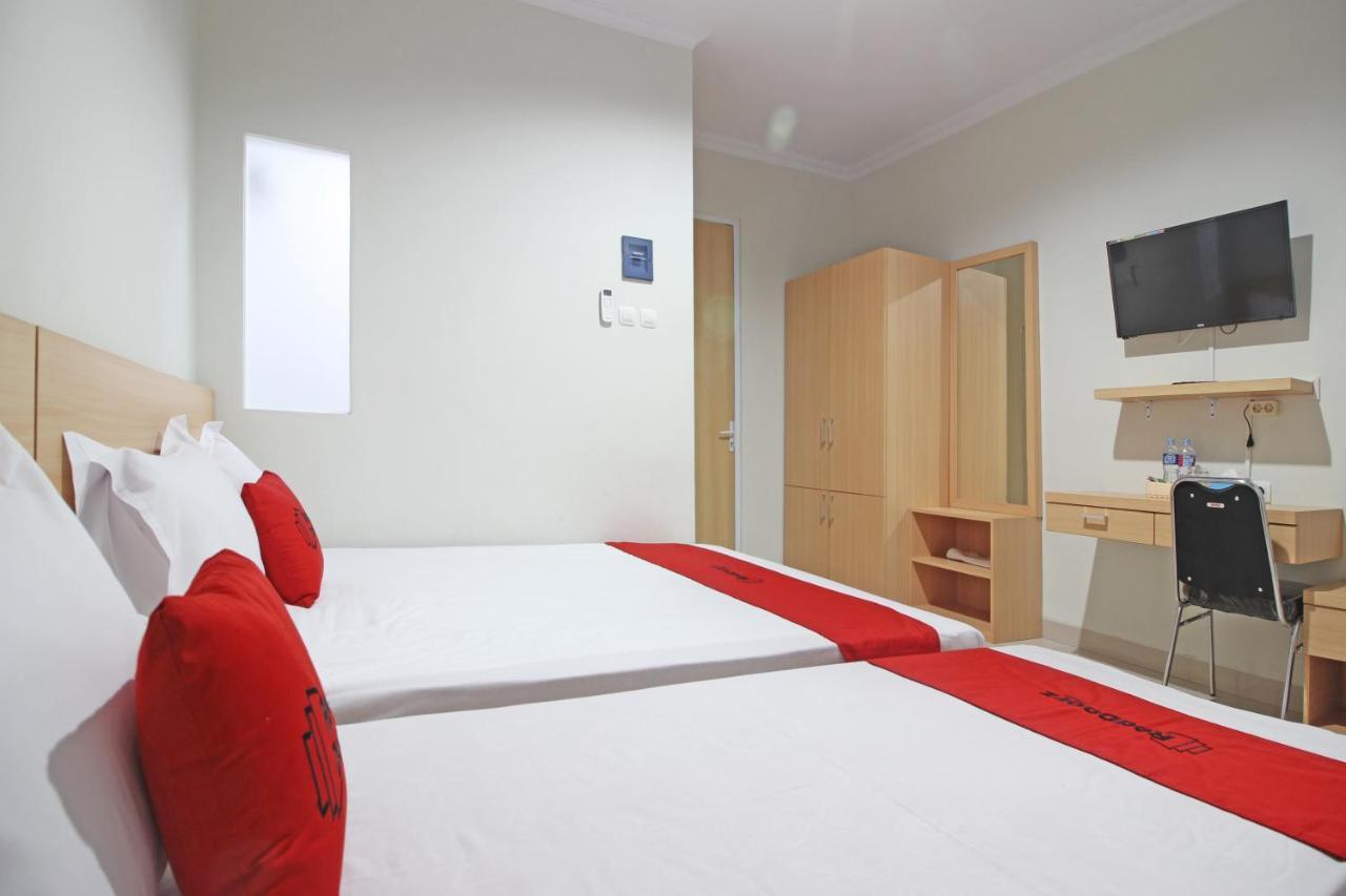 Reddoorz Near Amikom Yogyakarta Salakan Exteriör bild
